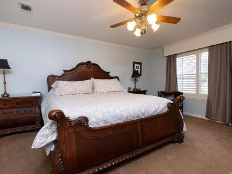 20 Carrollton Ct — Photo 21