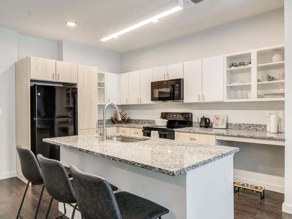 750 Avondale Creek Dr #5839953