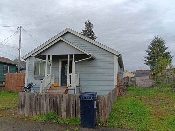 3rd image of 460 E 7th St