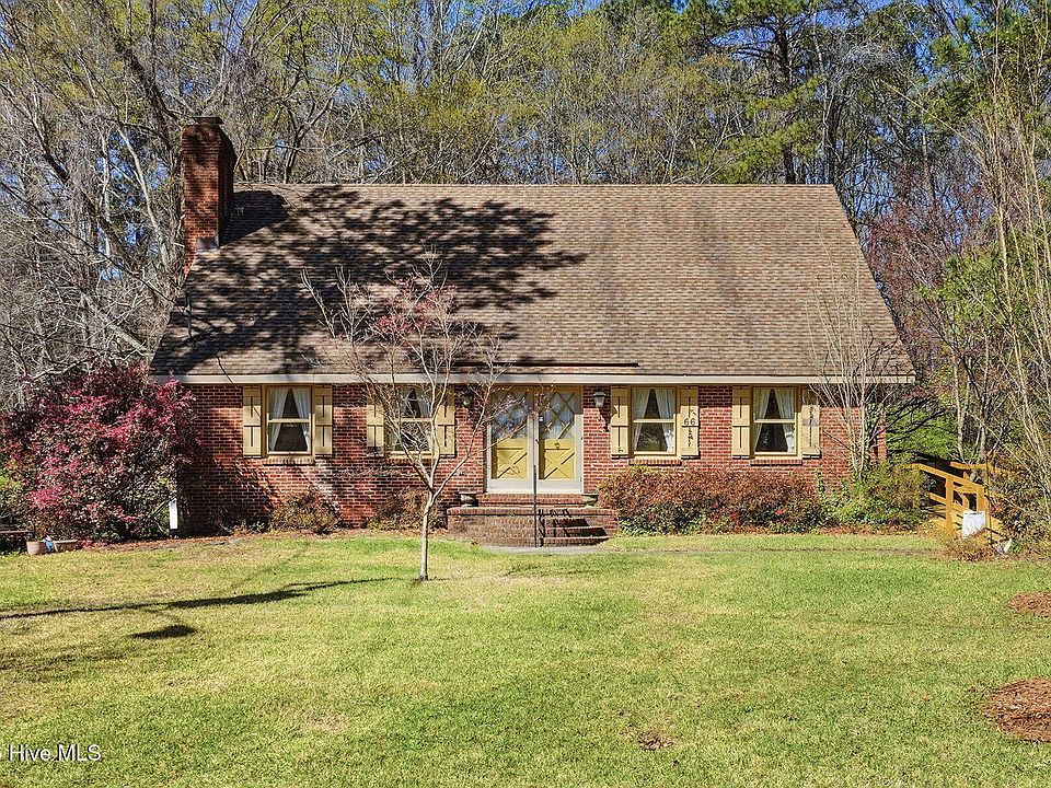 1st image of 66 White Oak Drive