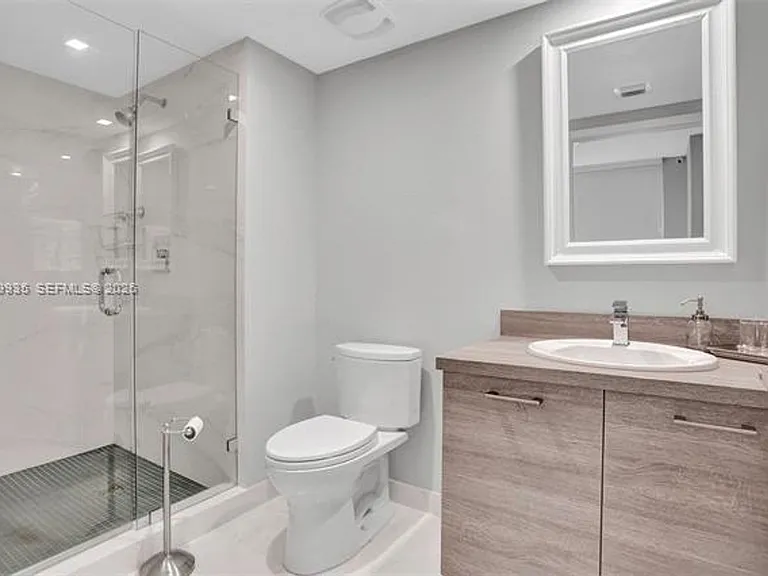 400 Sunny Isles Blvd #2021 — Photo 27