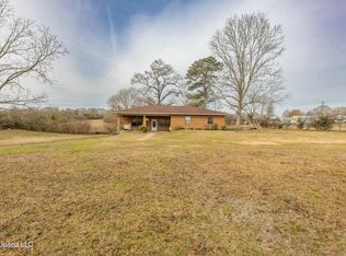 11 Claude Hunt Rd, Wiggins, MS 39577