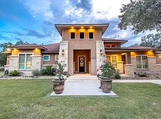 125 Bobcat Bend, La Vernia, TX 78121