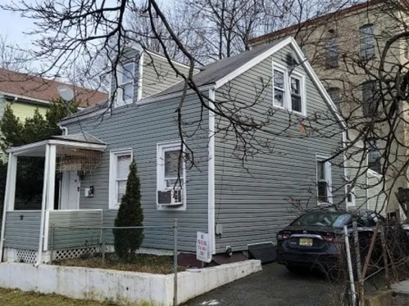 38 N 8Th St, Paterson City, NJ 07522
