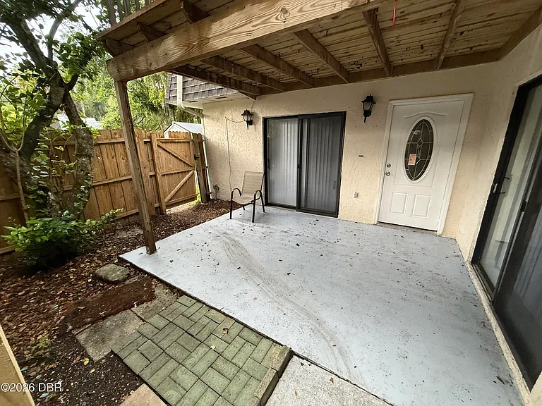 71 Springwood Sq — Photo 3
