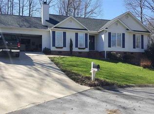 17 Tilden Ct, Simpsonville, SC 29680