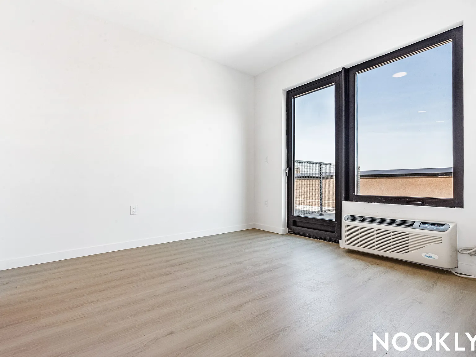 138 Bruckner Boulevard — Photo 3