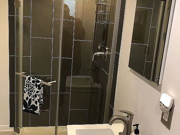 3rd image of 16 Reservation Ave
