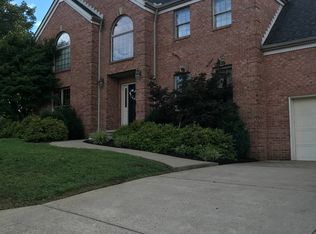 413 Arrowhead Dr, Hurricane, WV 25526