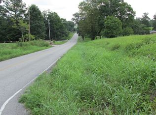 2001 Rieves Bend Rd, Columbia, TN 38401