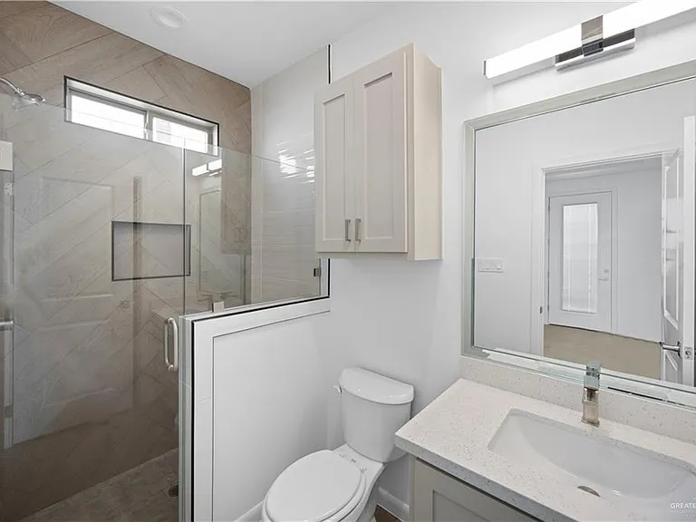 1220 E Camellia Ave — Photo 14