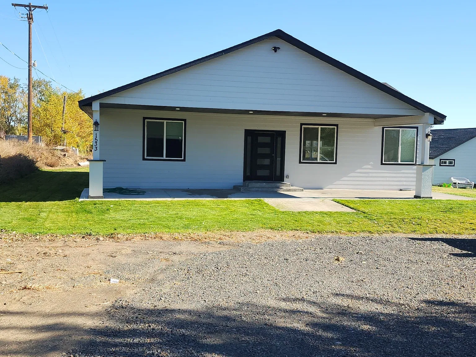 4 bed, 1900 sqft, $2,100 — Photo 3