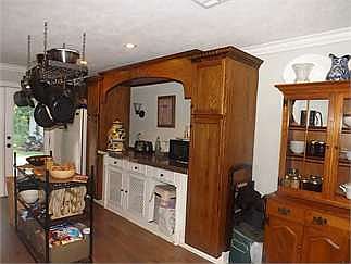 5th image of 2206 Jett St