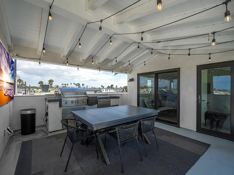 3940 Seashore Dr — Photo 50