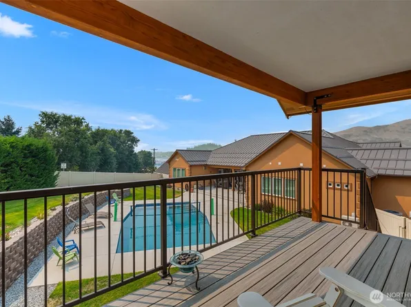 262 42nd Court NW, East Wenatchee, WA 98802