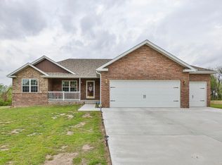 2425 S Mesa Dr, Bolivar, MO 65613