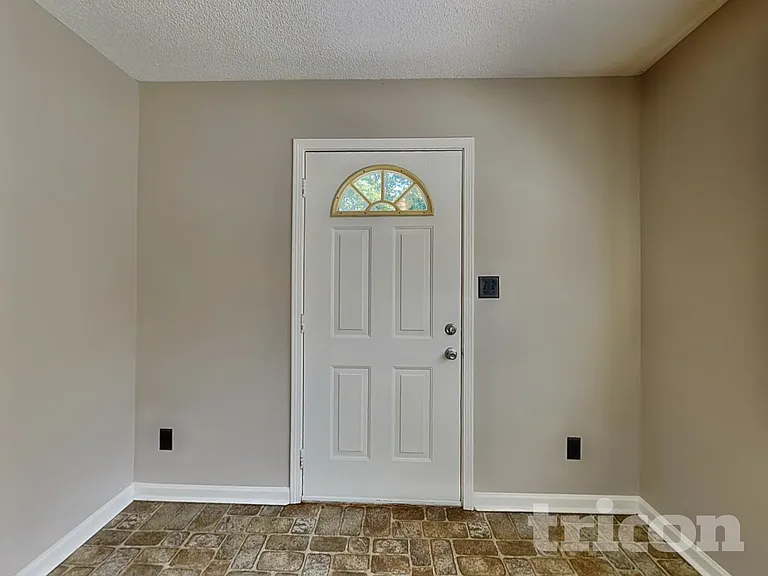 661 Rebecca Jane Dr — Photo 12