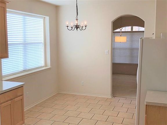 5th image of 2505 Ravenwood Dr