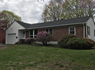 12 Paradis Ln, Webster, MA 01570