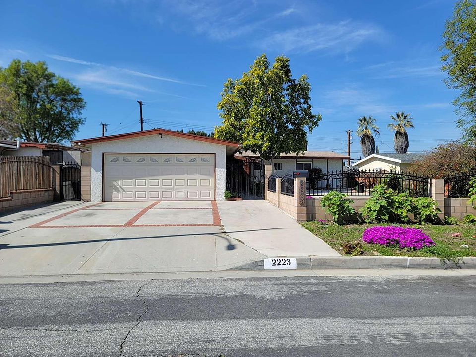 1st image of 2223 Camarina Dr