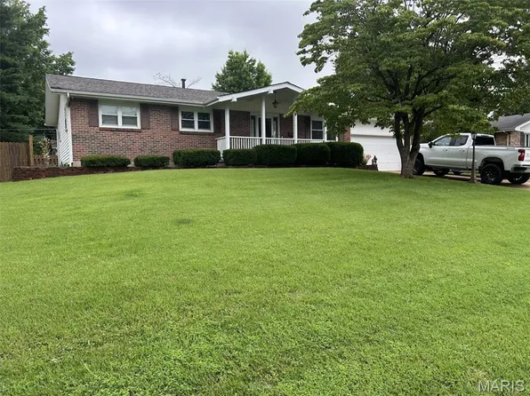 407 Park St, Farmington, MO 63640