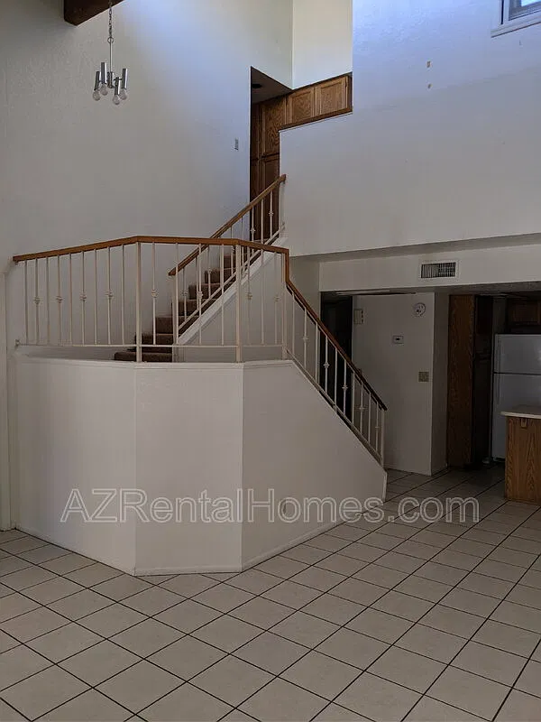 609 E Mesquite Cir — Photo 1