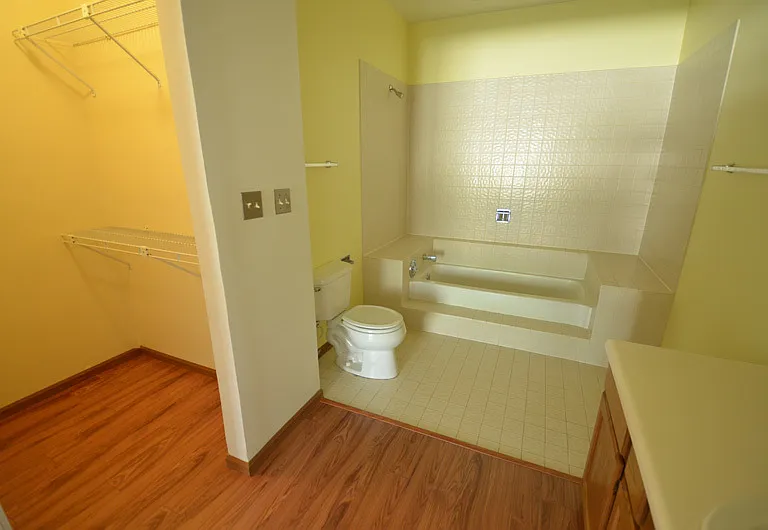 1661 Commodore Ct #3 — Photo 7