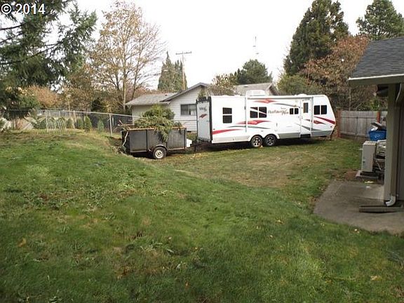 4th image of 2716 NE 149th Ave