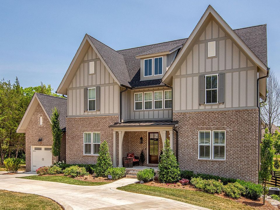 1st image of 221 Gilchrist South Cir