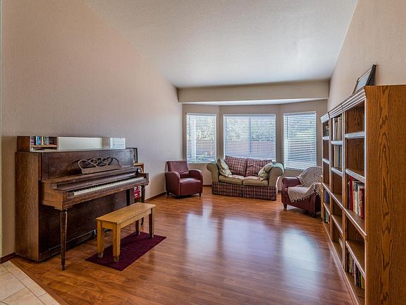 2nd image of 8513 S Placita