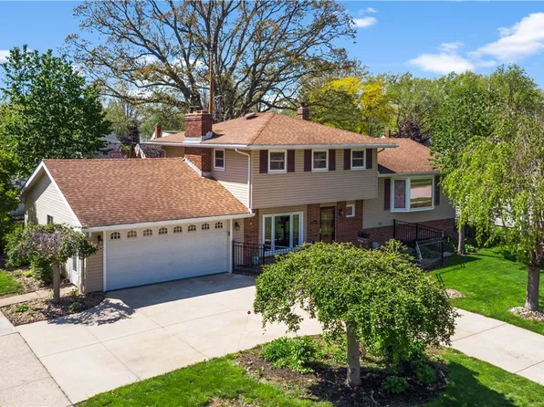 178 Beachwood Ave, Avon Lake, OH 44012