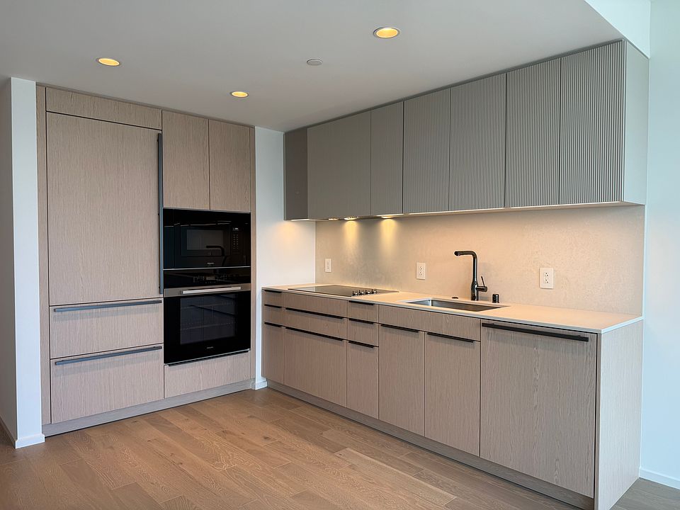 1st image of 333 Ward Ave #3309