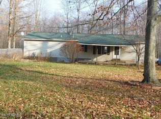 4102 E Shore Dr, Stanton, MI
