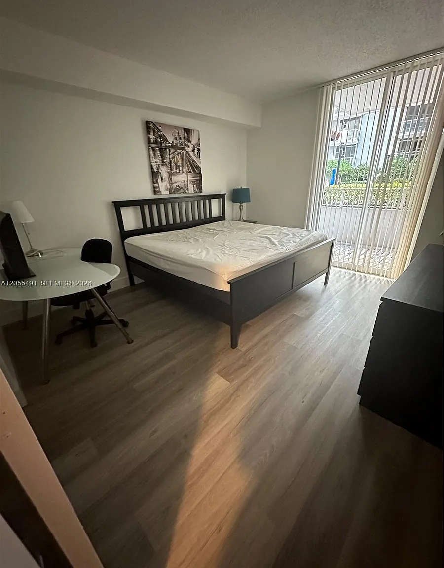 Blue Lagoon Condo — Photo 4