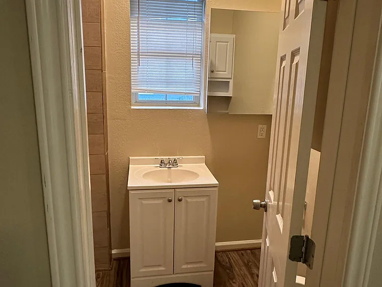6902 J W Peavy Dr #5 — Photo 6