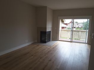 242 Shoreline Ct, Richmond, CA 94804