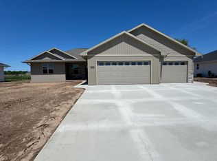 4586 Paul Ln, Green Bay, WI 54313