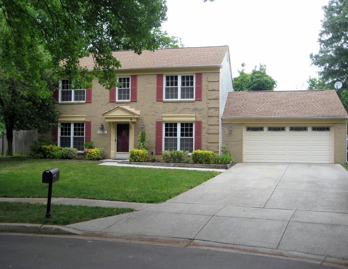 15802 Athens Court — Photo 2