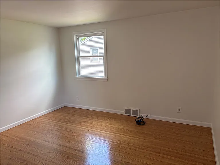 18 Briggs Ave #18 — Photo 14