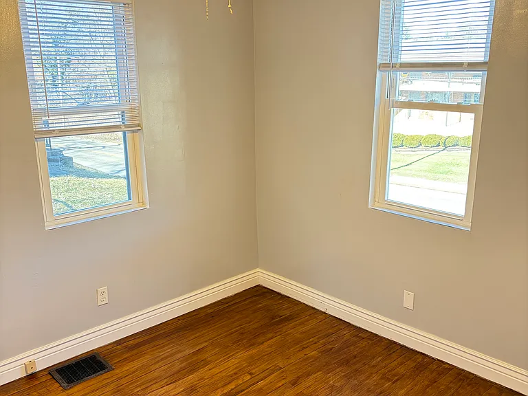 1718 Hunt Rd — Photo 14