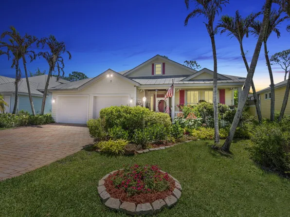512 NE Canoe Park Circle, Port St Lucie, FL 34983