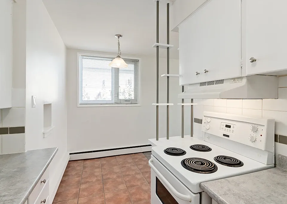 1433 21st Ave SW #7