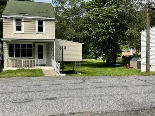 114 Greenbury Rd, Pottsville, PA 17901