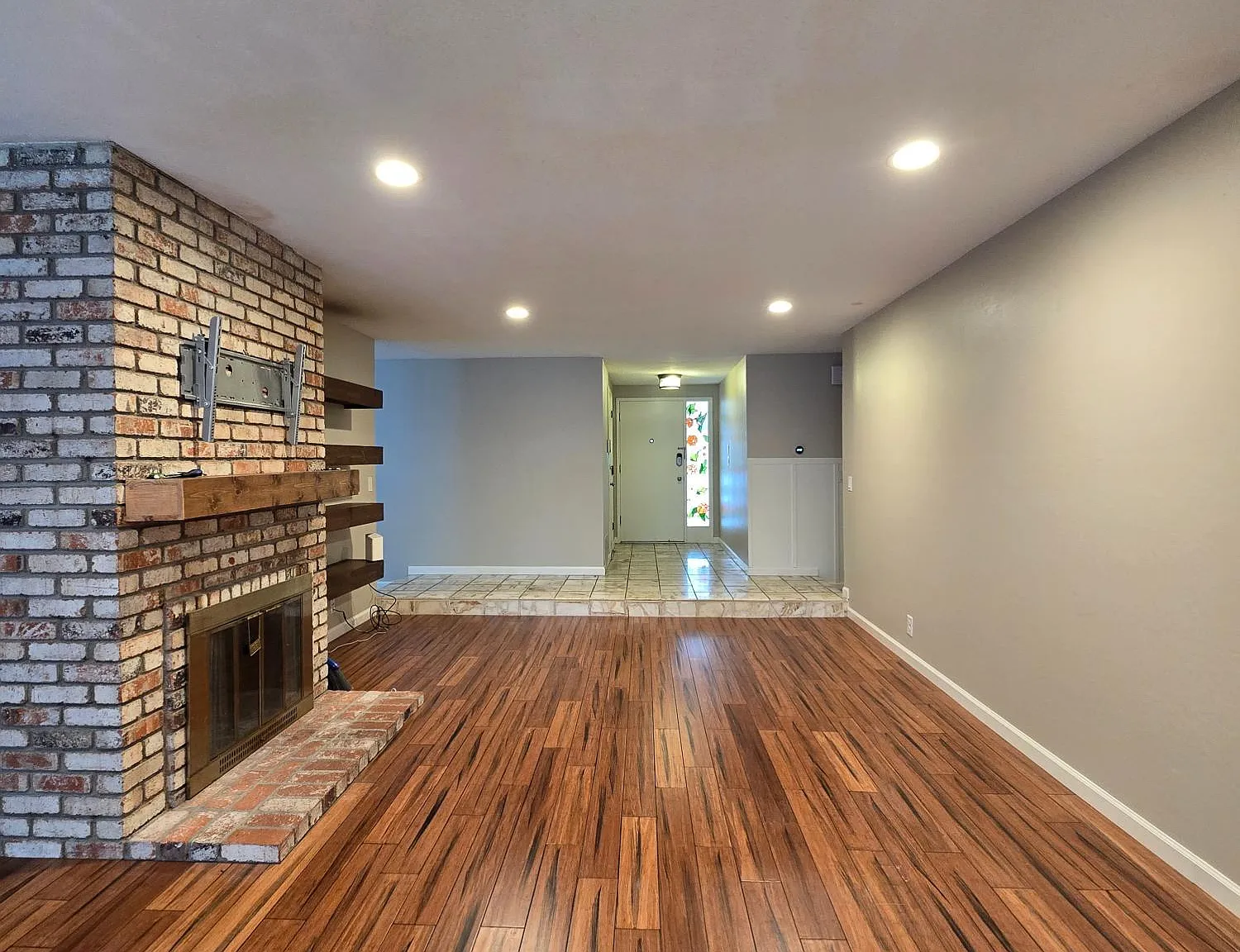 4 bed, 1596 sqft, $2,950 — Photo 4