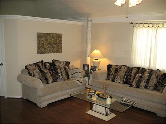 5th image of 3733 Choctaw Dr