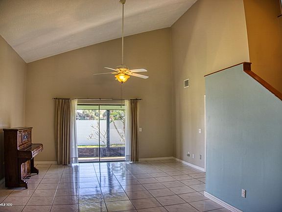 4th image of 615 Palm Dr #615