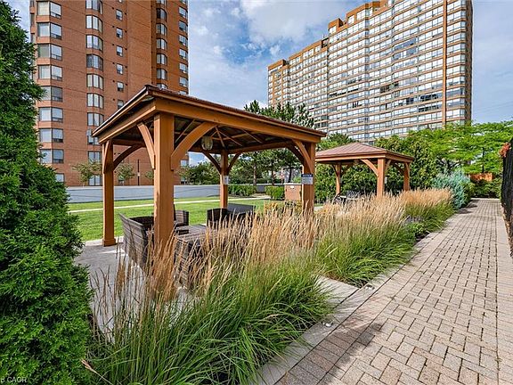 5th image of 1270 Maple Crossing Blvd #1905