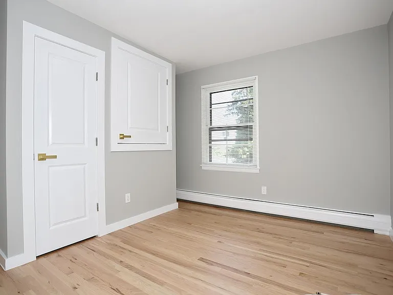 415 Goffle Rd — Photo 20
