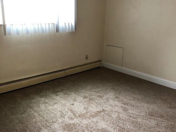 5th image of 318 N Sprigg St APT 201