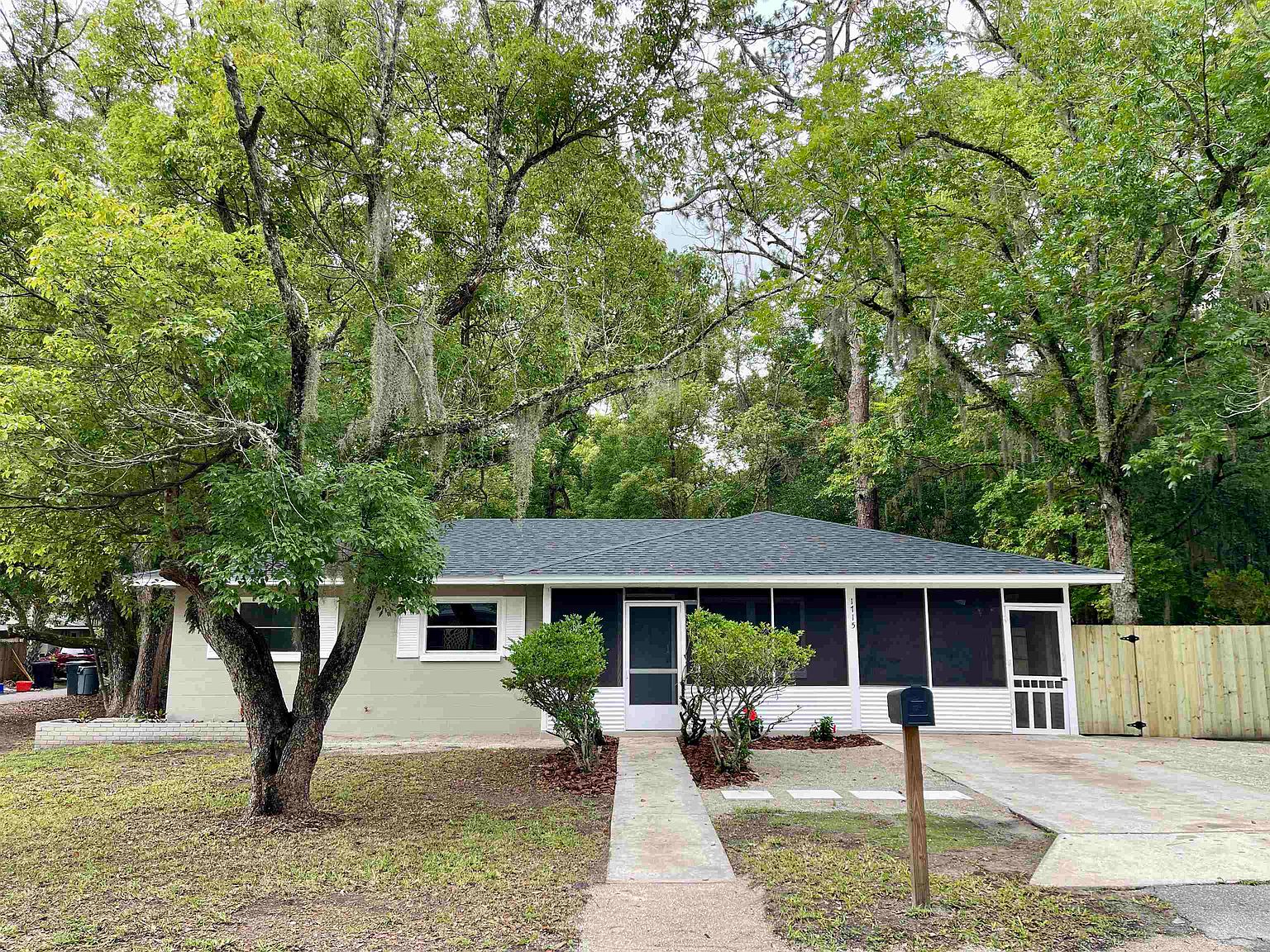 1715 NE 6th Pl, Gainesville, FL 32641 | MLS #260269 | Zillow